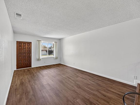 5th image of 1921-1913 Belcot Rd