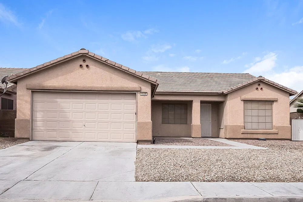 4 bed, 2.0 bath, 1934 sqft, $3,280 — Photo 1