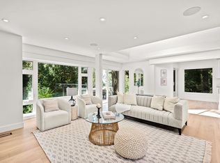 5061 Bear Ln, West Vancouver, BC V7W 1L2