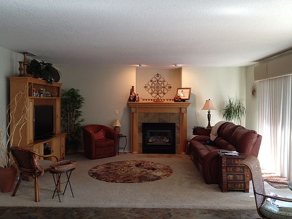 4th image of 3607 NW Dahlia Dr