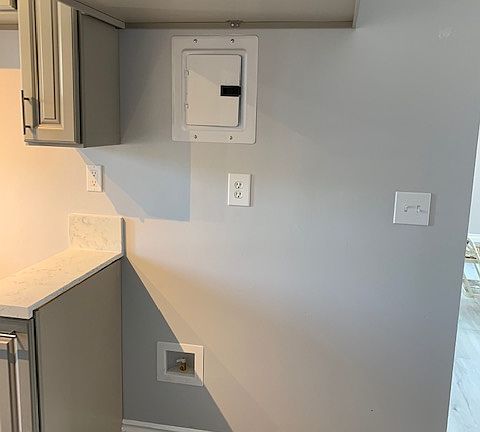 5th image of 129 W Chevy Chase Dr APT 7