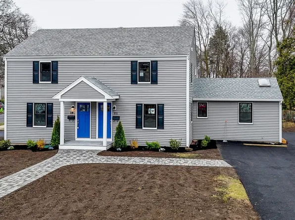 19-21 Richardson St #2, Wakefield, MA 01880