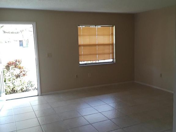 3rd image of 273C Jeru Blvd
