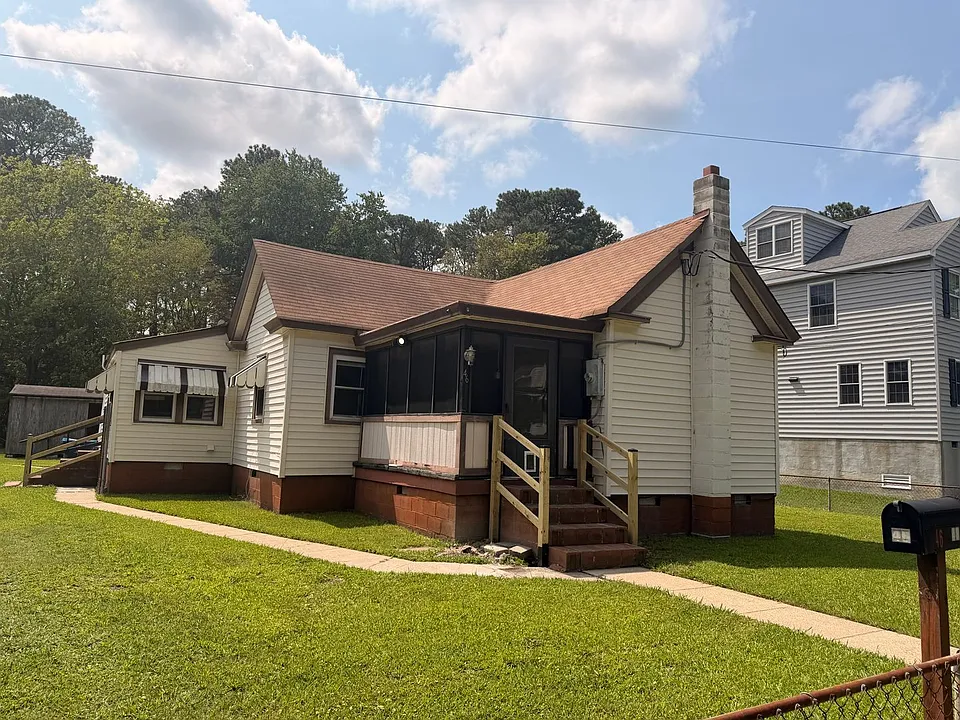 46 Langley St