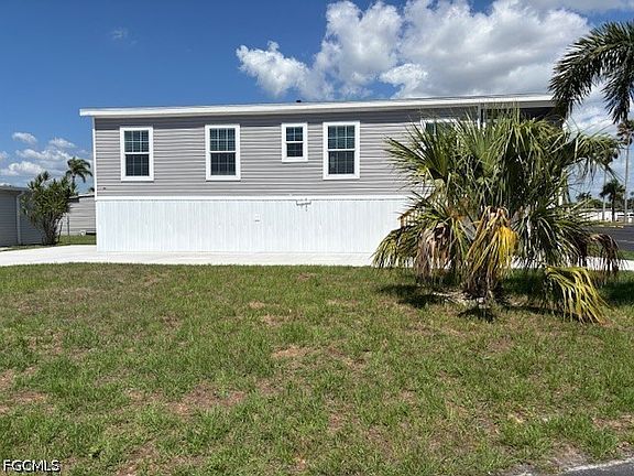 3rd image of 302 Shoreland Dr