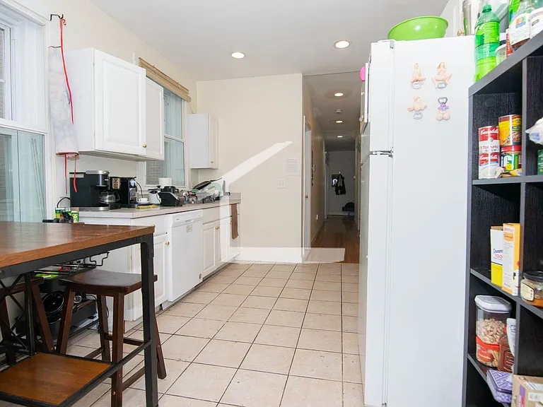 85 Gibbs St #2 — Photo 19
