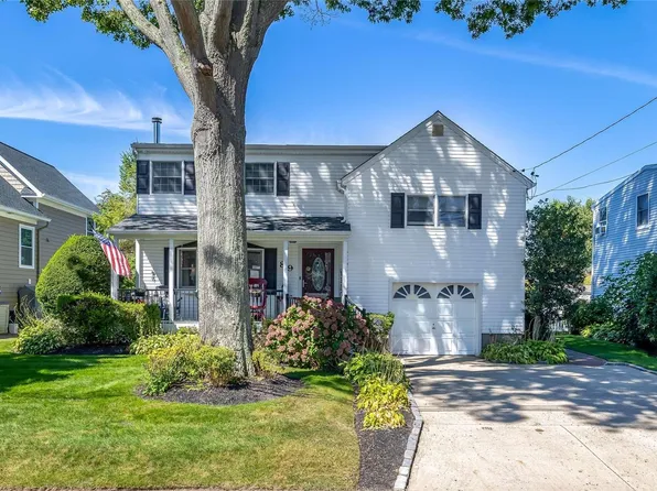 89 Washington Street, Babylon, NY 11702