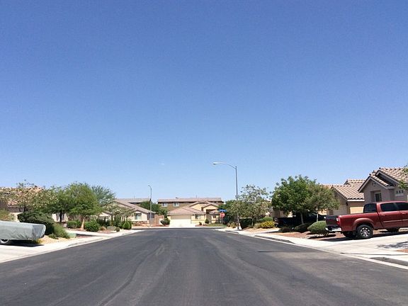 4th image of 91 Fox Crossing Ave