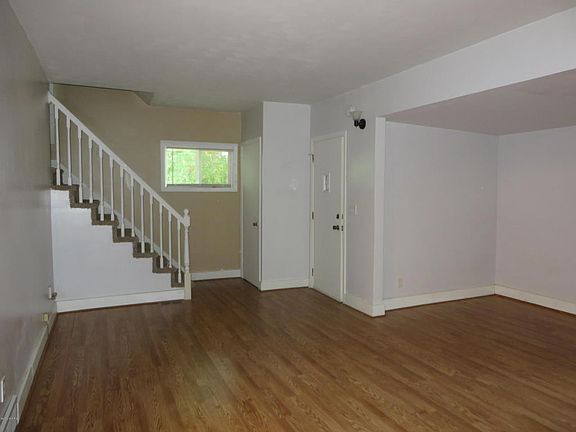 5th image of 1255 Lewison Ave NE