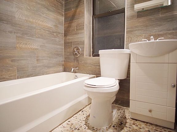 4th image of 620 Park Pl #3RF