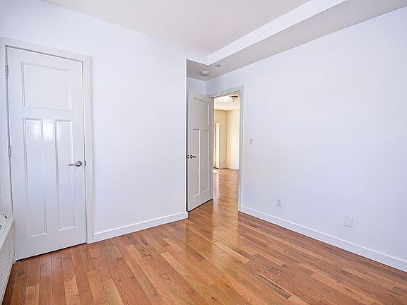 3rd image of 68 Jefferson St APT 4B