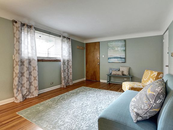 4th image of 1525 N Hudson St APT 5