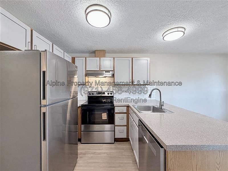 1st image of 13062 SE Powell Blvd APT 5