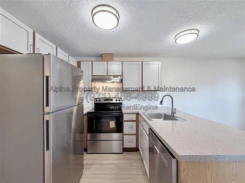 13062 SE Powell Blvd #5