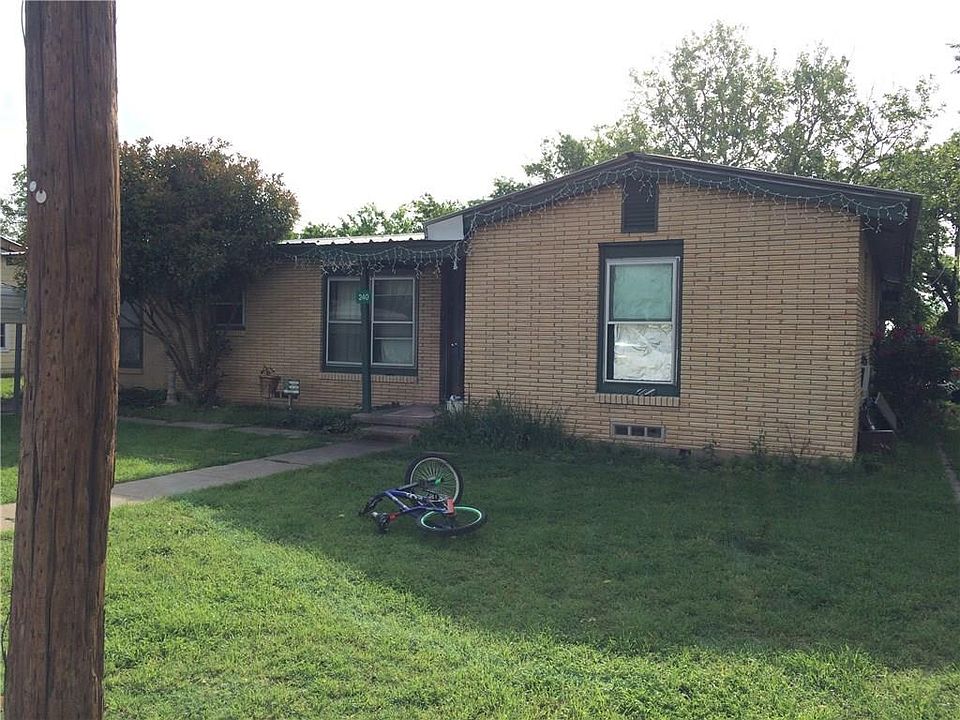 1st image of 240 Tom Sawyer St