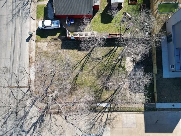 3415 Vilbig Rd, Dallas, TX 75212