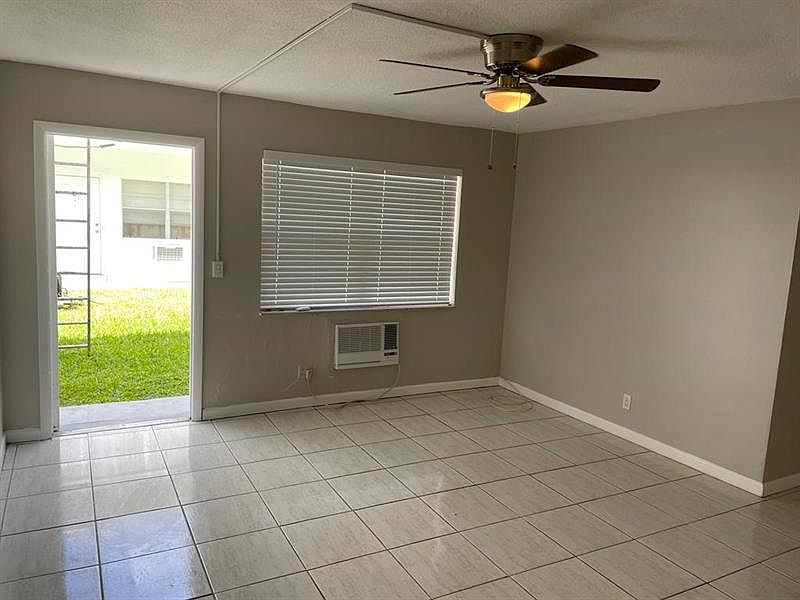 1st image of 1630 N 25th Ave #2