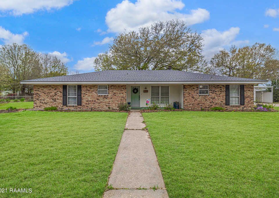 1st image of 212 Amberwood Dr