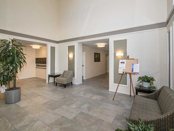 5th image of 2790 19th Ave Unit 6