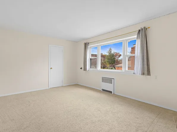 97 Riverview Avenue image 7 of 18