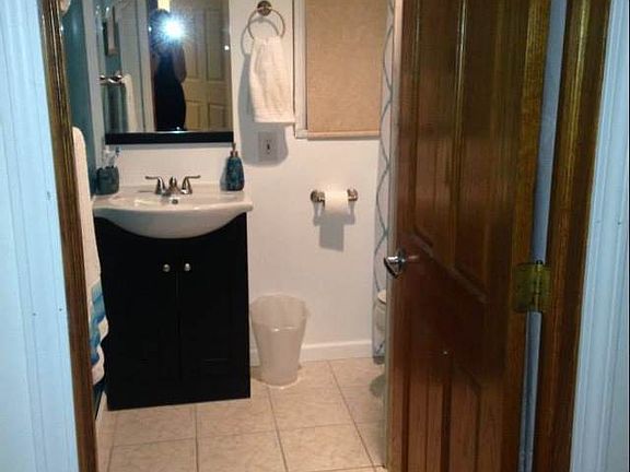 5th image of 4838 Lake Ave