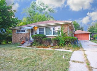 846 Ford Ave, Elgin, IL 60120