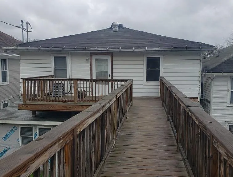 411B S Main St #B — Photo 15