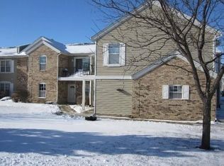 1140 Sunnyslope Dr, Racine, WI 53406