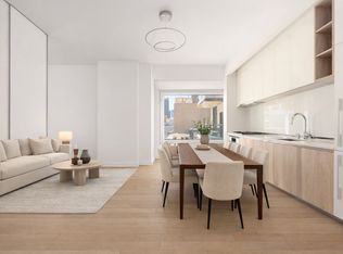 555 W 43rd St #11T, New York, NY 10036