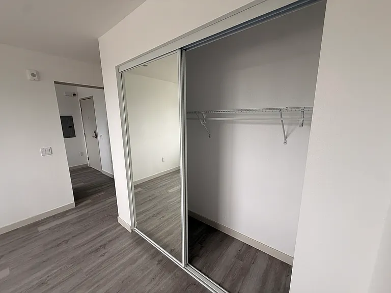 2403 Clyde Ave #1 — Photo 4