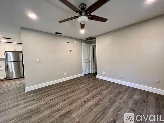 3rd image of 3217 Bloomingdale Villas Ct #3221