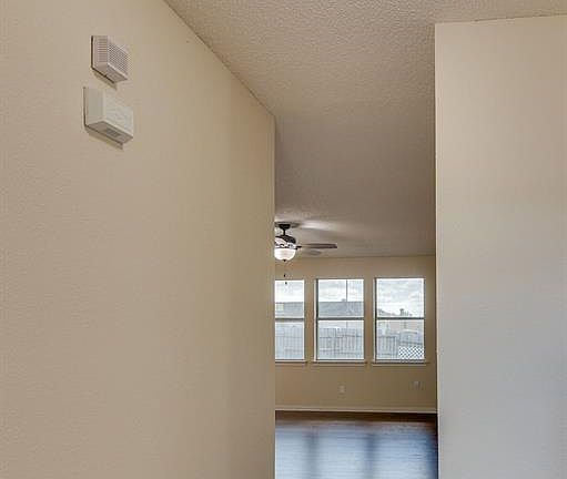 4th image of 4509 Badlands Dr