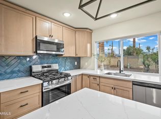7605 N 45th Dr, Glendale, AZ 85301