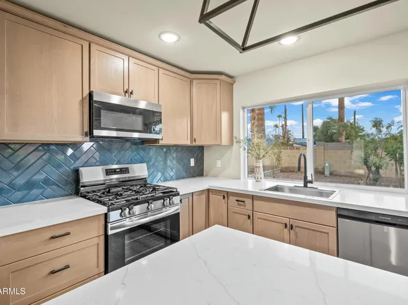 7605 N 45TH Drive, Glendale, AZ 85301