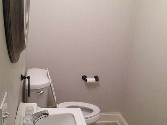 3rd image of 91 Marine Dr