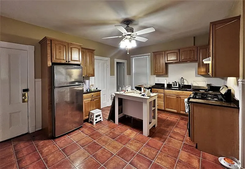 25 Sargent St #2