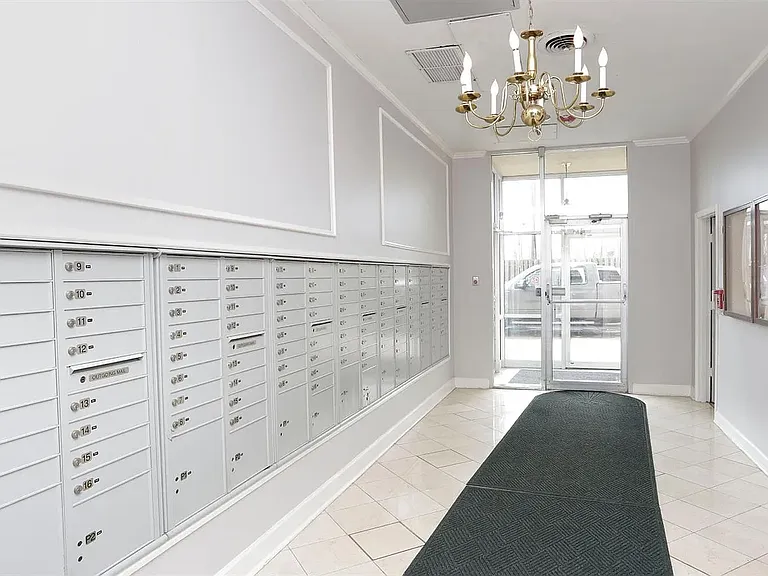 2121 Nicholasville Rd #801 — Photo 22