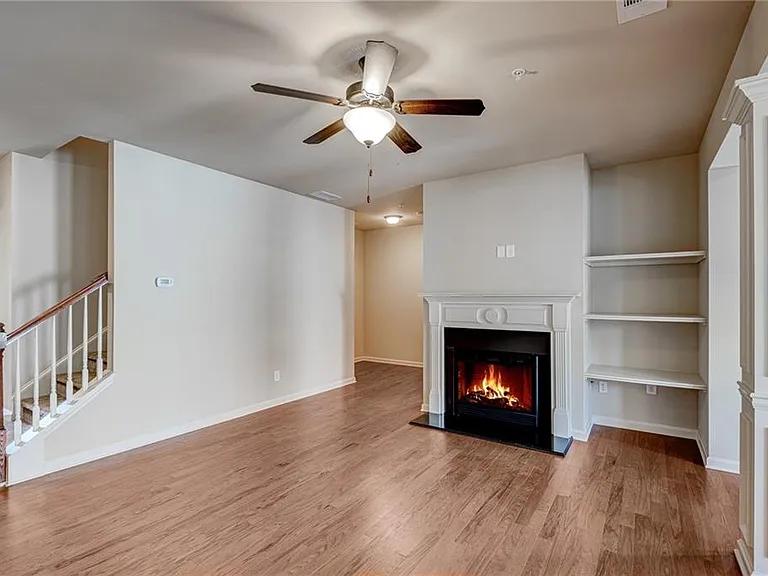 2310 Elmbridge Rd — Photo 5