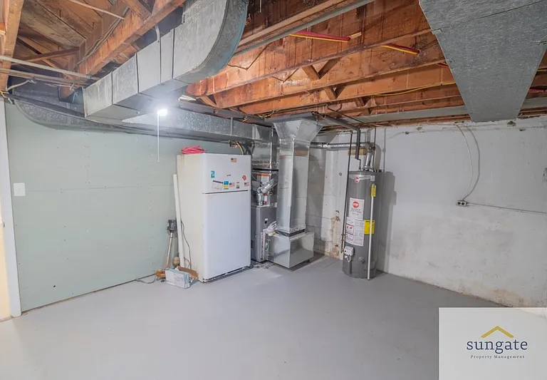 1444 Meridene Dr — Photo 36