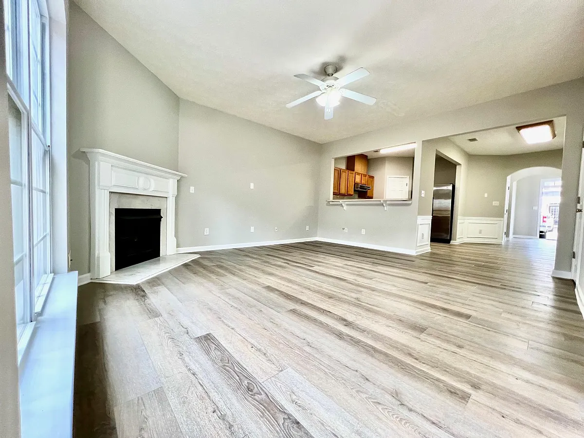 Building Photo - 3871 Dandridge Way