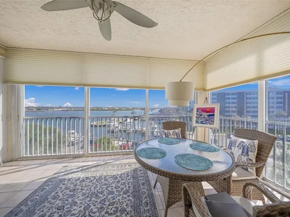 1260 Dolphin Bay Way APT 403, Sarasota, FL 34242