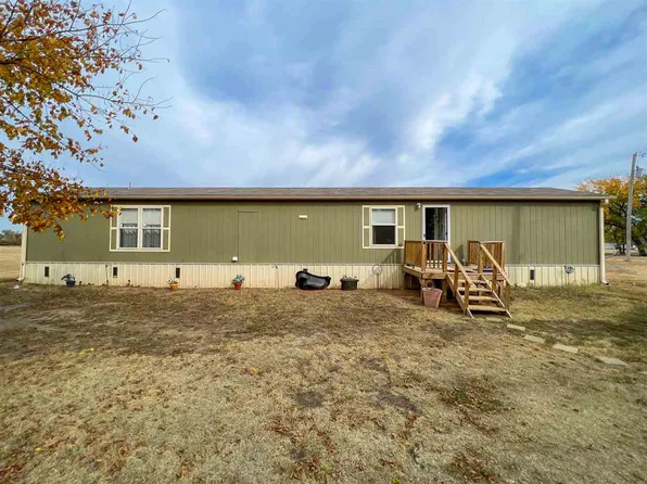 800 E 3rd St, Newkirk, OK 74647