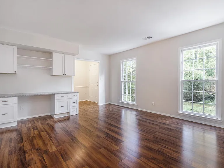 701 McNabb Ct — Photo 15