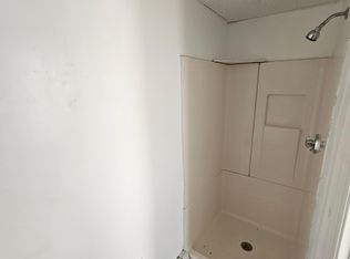 279 Park St APT 8, Lawrence, MA 01841