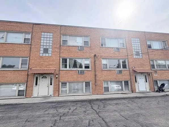 1350 W Irving Park Rd APT 2, Bensenville, IL 60106