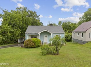 3010 NE Valley View Dr, Knoxville, TN 37917