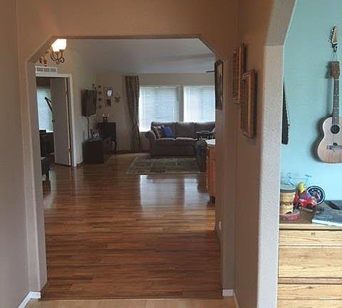 3rd image of 154 Cedarwood Ct