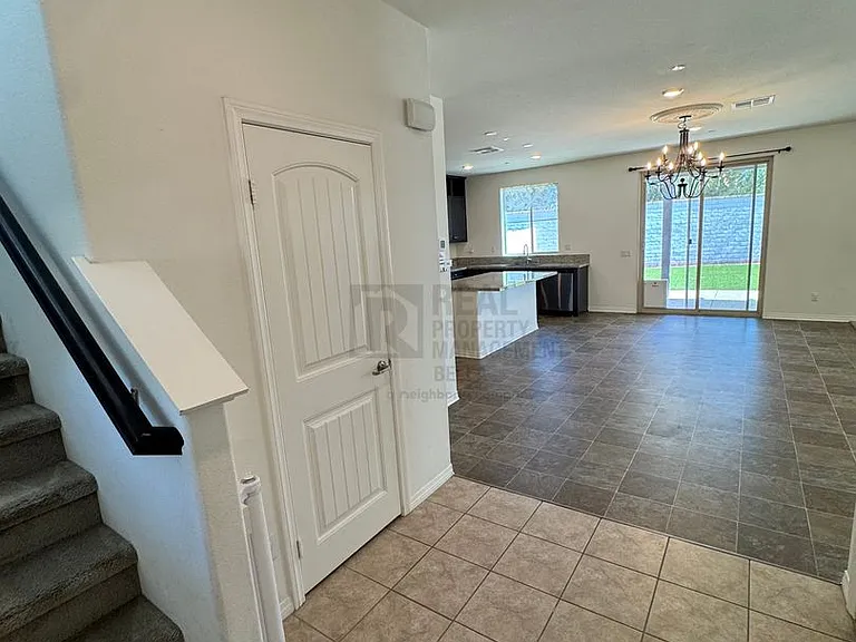 27576 Cloudy Peak Way — Photo 2