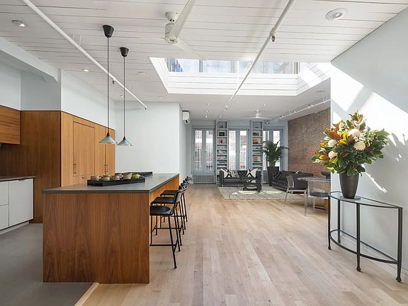 4th image of 64 N Moore St APT 5W