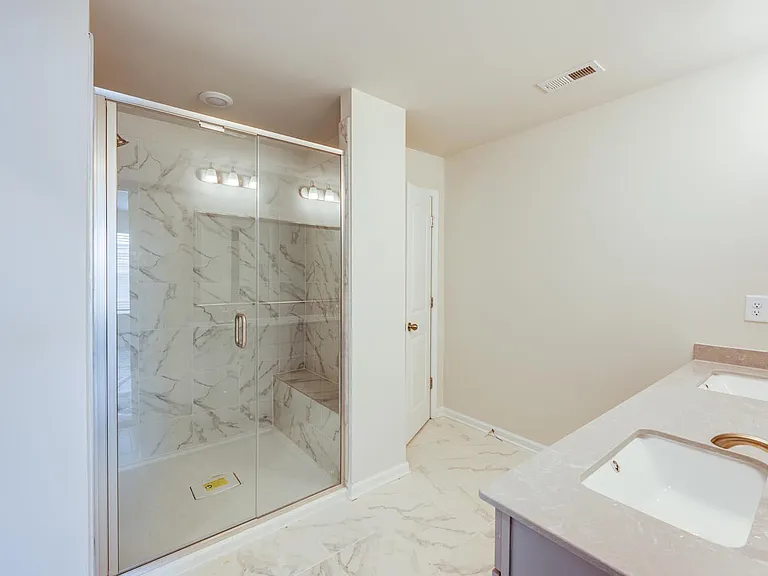 418 Sagecroft Ln — Photo 15